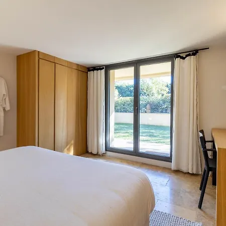 Collection - Ravissante Avec Bassin Chauffe En Saison * Mougins