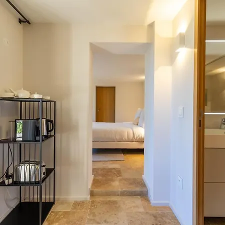 Collection - Ravissante Avec Bassin Chauffe En Saison Apartment